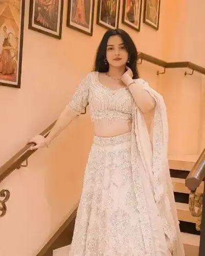 Escort Kumarsain